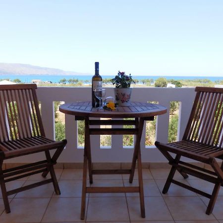 Tavronitis Maro Suites מראה חיצוני תמונה
