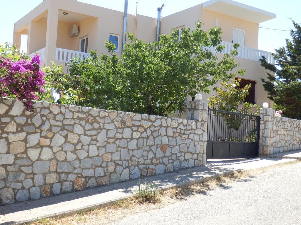 Tavronitis Maro Suites מראה חיצוני תמונה