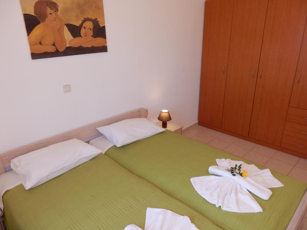Tavronitis Maro Suites מראה חיצוני תמונה