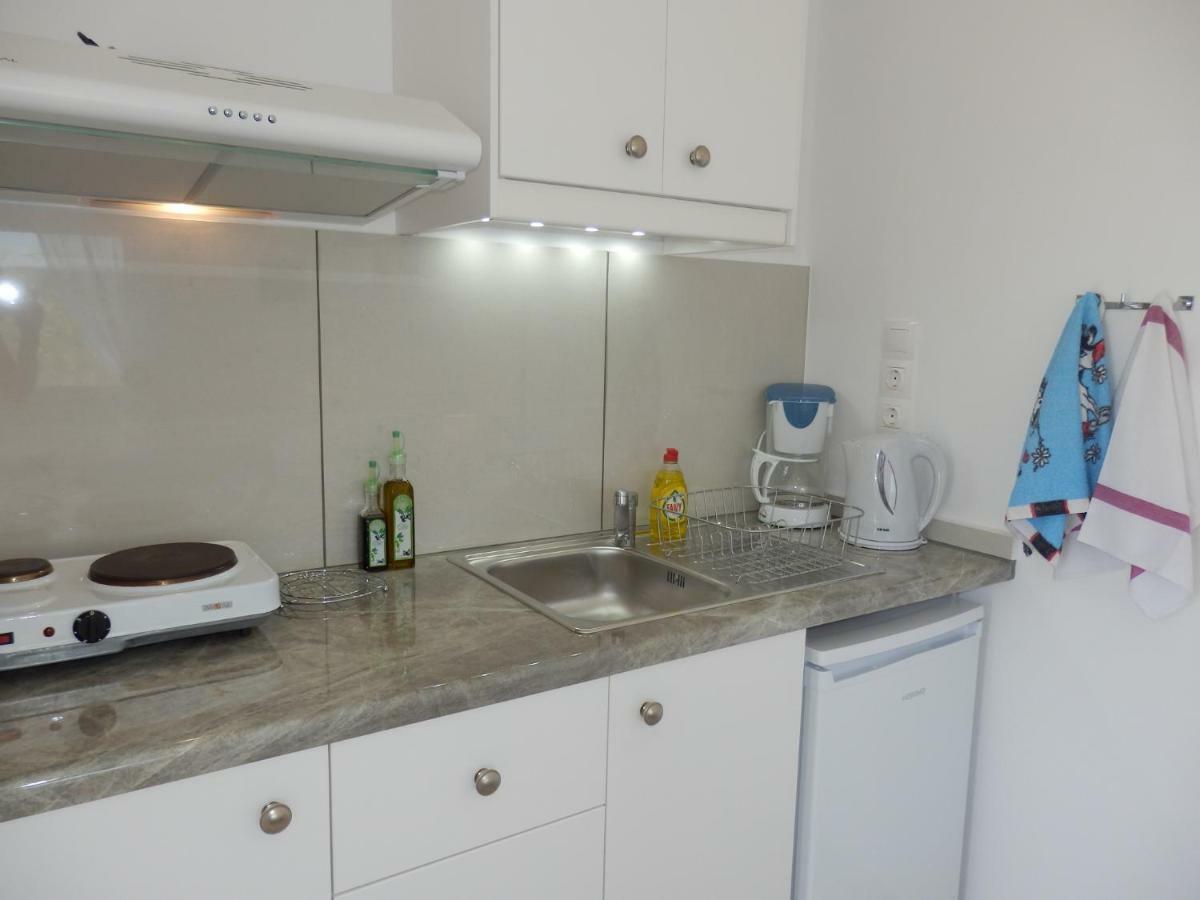 Tavronitis Maro Suites מראה חיצוני תמונה